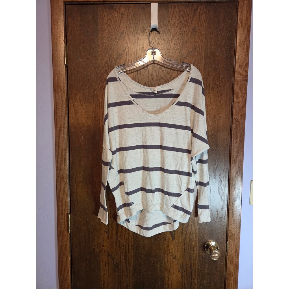 We The Free Womens Striped V-Neck Long Sleeve Top Gray Charcoal Small